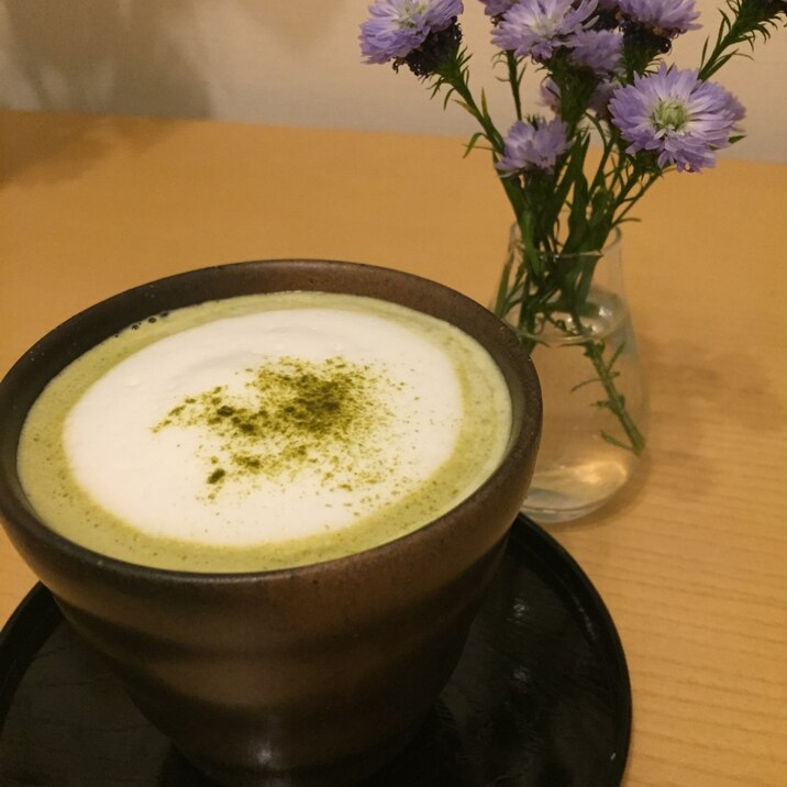 カテキンで元気に☆抹茶ティーラテ